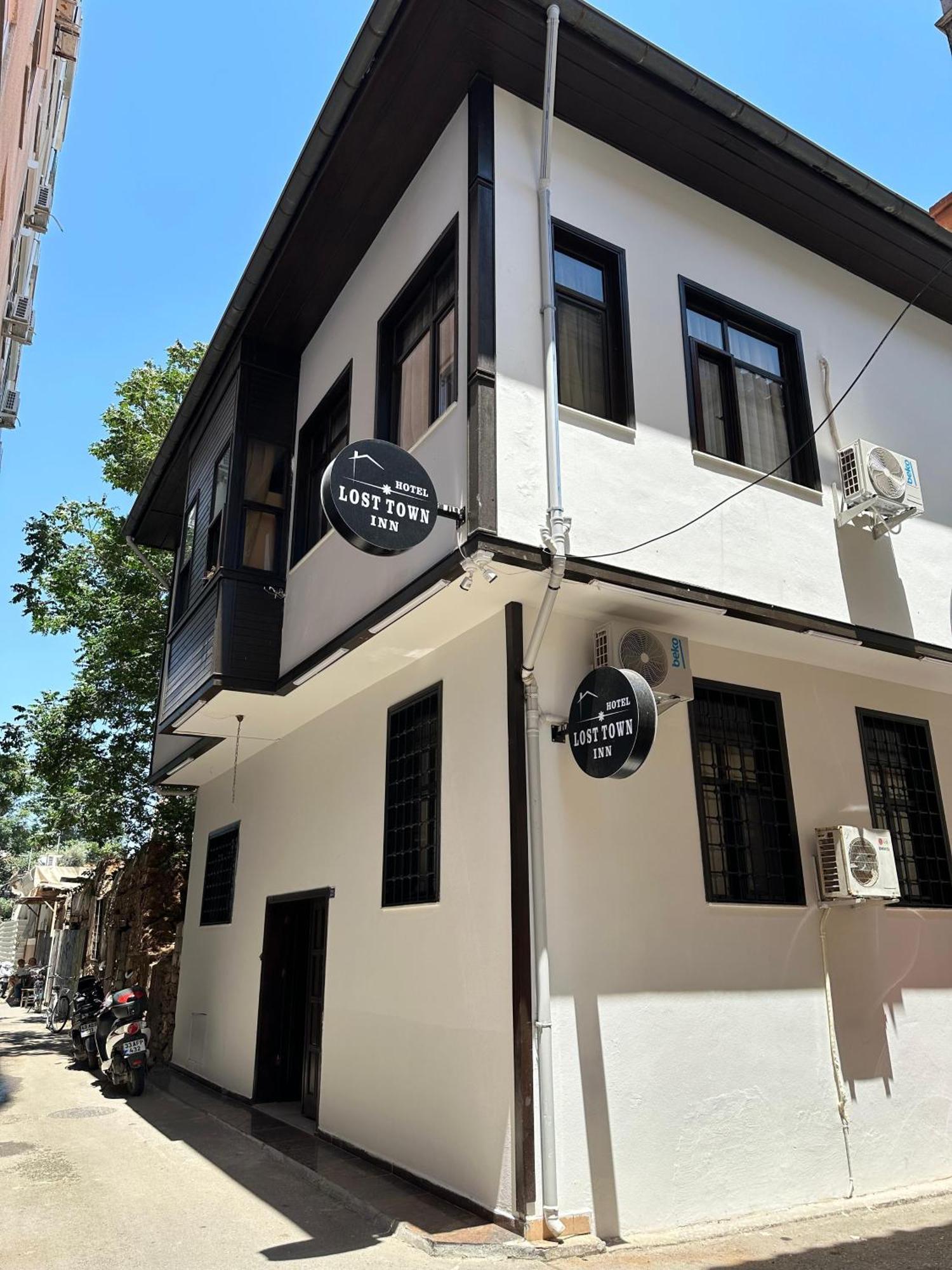 Loost Town Inn Hotel Antalya Exterior foto
